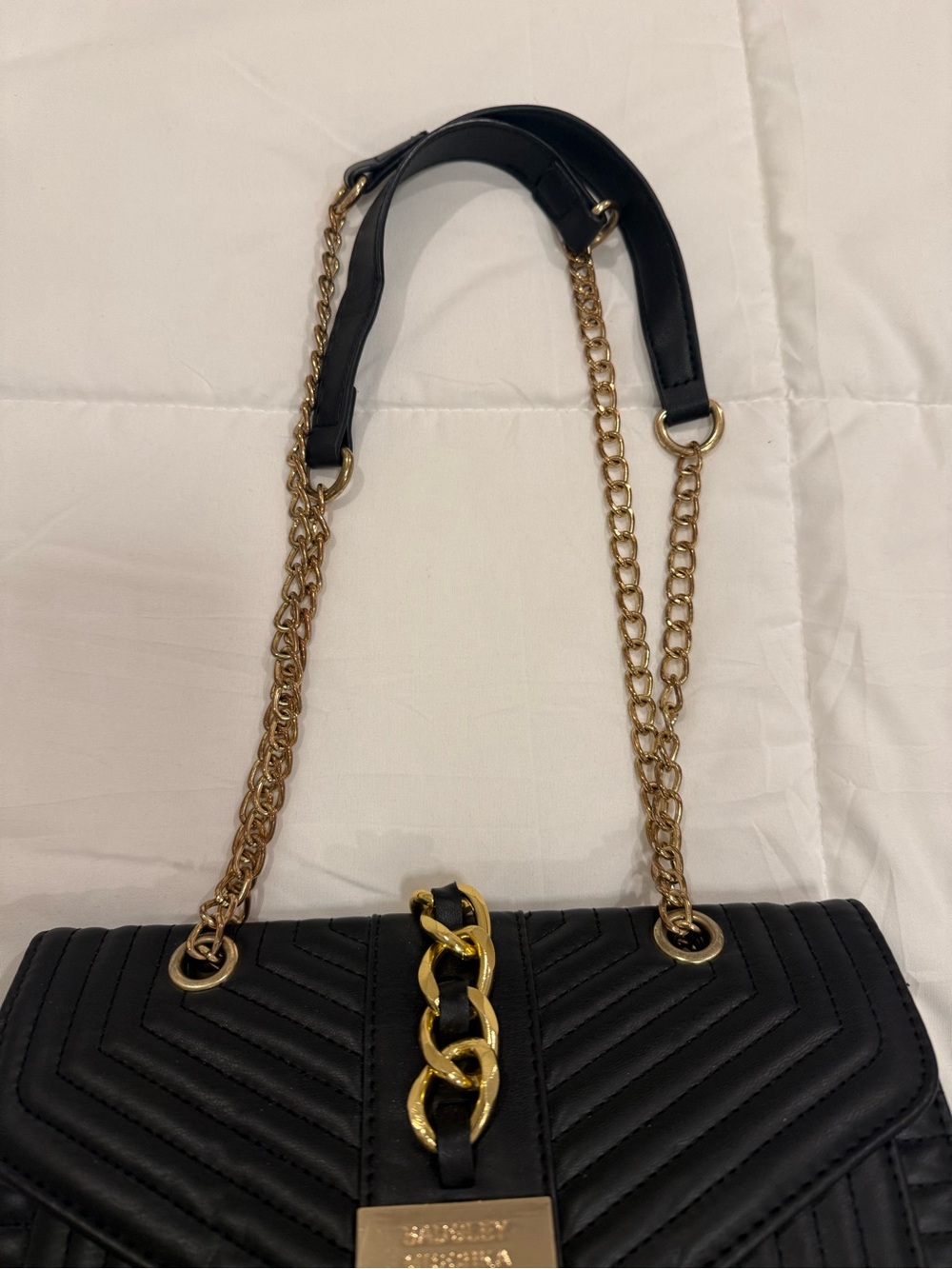 Badgley Mischka Black Quilted Leather Convertible Shoulder Bag - Picture 3 of 9